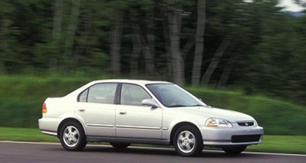 1995-1997 5-uși Hatchback